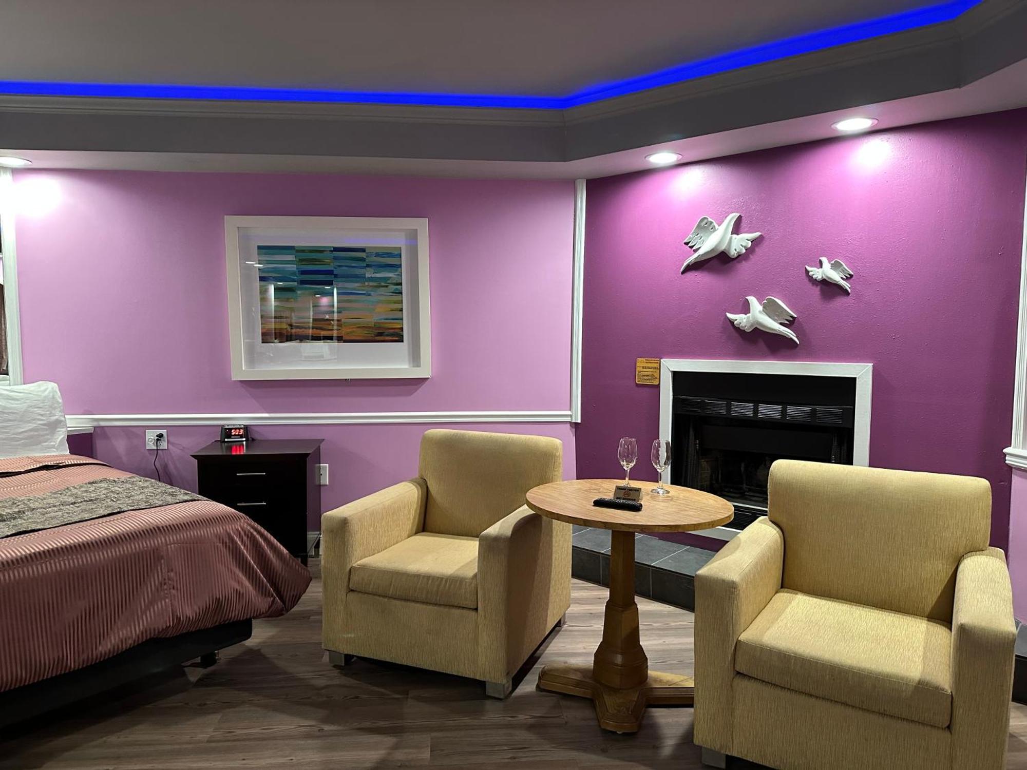 Inn Of The Dove - Romantic Luxury Suites With Jacuzzi & Fireplace At Harrisburg-Hershey-Philadelphia, Pa מראה חיצוני תמונה